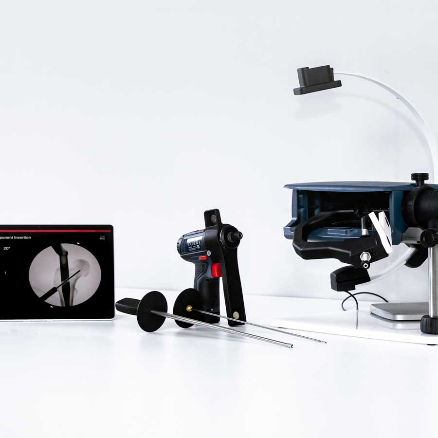 Training setup for mixed reality surgeon training