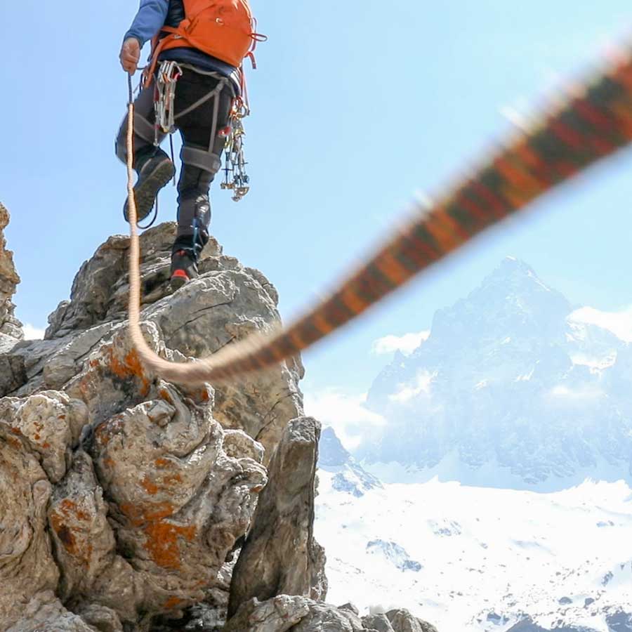 Bergsteiger am Seil